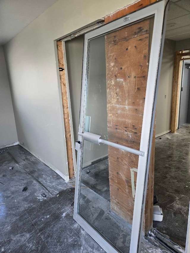 Aluminum Commercial Entrance Door and Frame