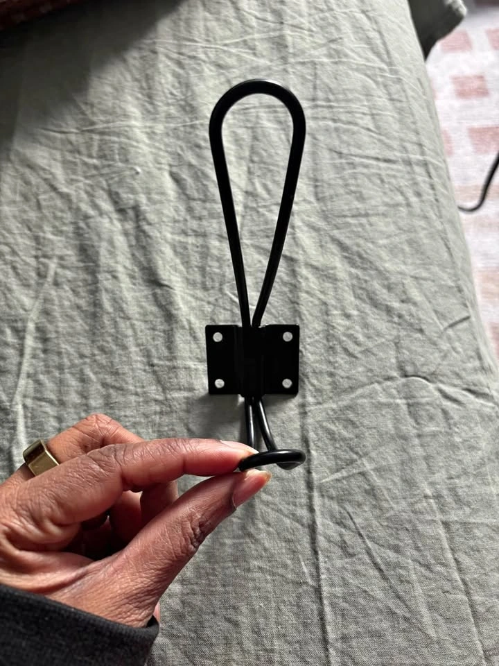 12 pack heavy duty coat hangers