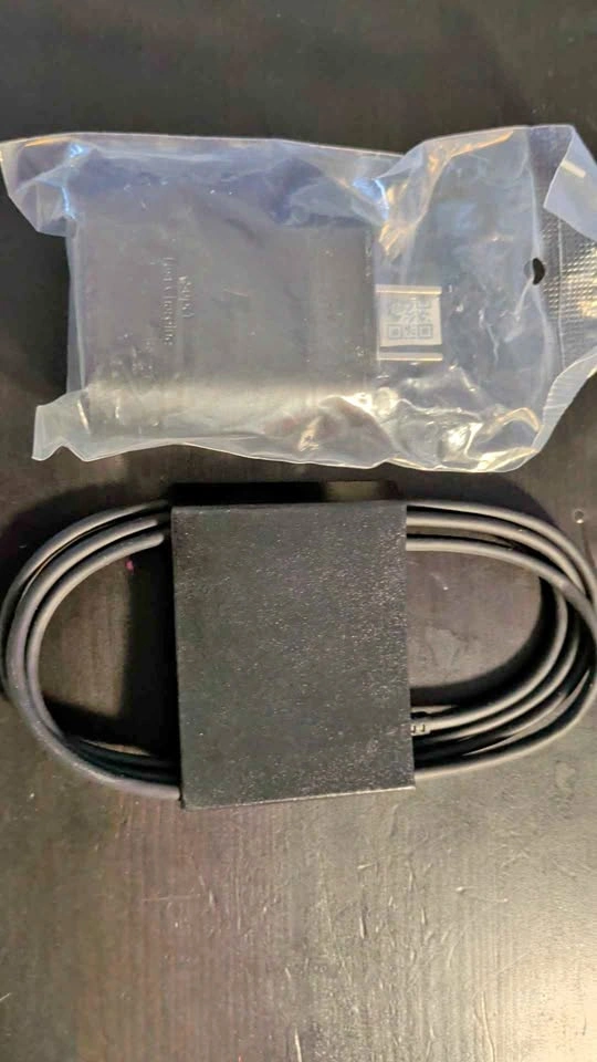 Type C fast charging travel adapter for Samsung and Android