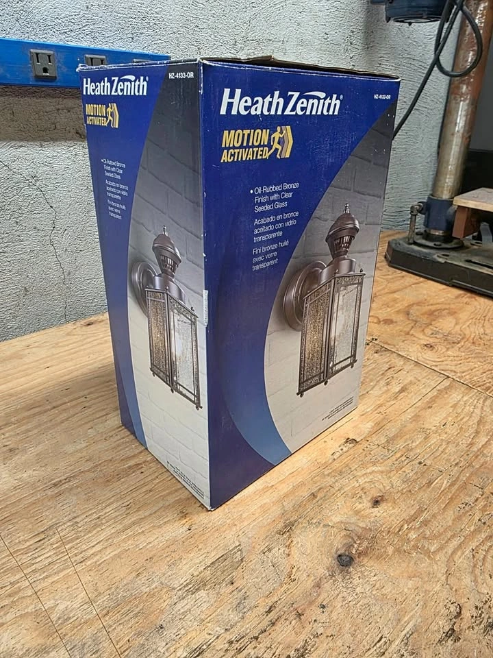 NEW Heath/Zenith Motion Activated Outdoor Wall Light