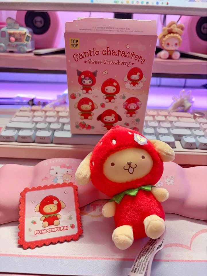 Sanrio Sweet Strawberry Series Pompompurin Plush Pendant