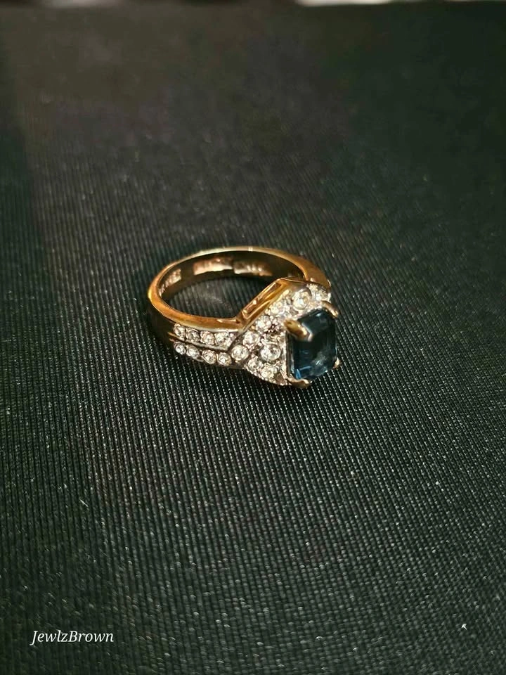 ✨ Vintage 14K HGE Sapphire-Tone Statement Ring ✨ - photo 2