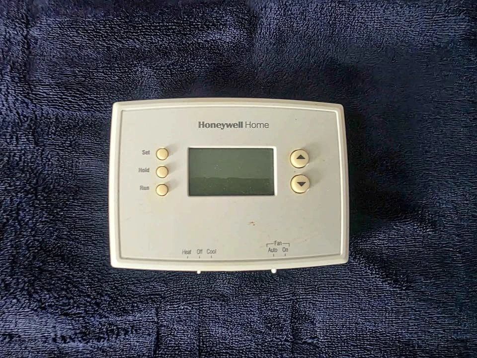 Honeywell Programable Thermostat