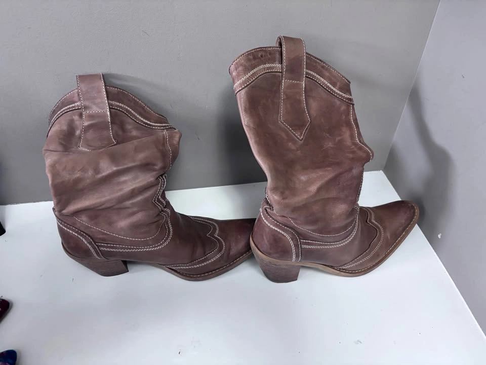 Ladies boots size 7 - photo 2