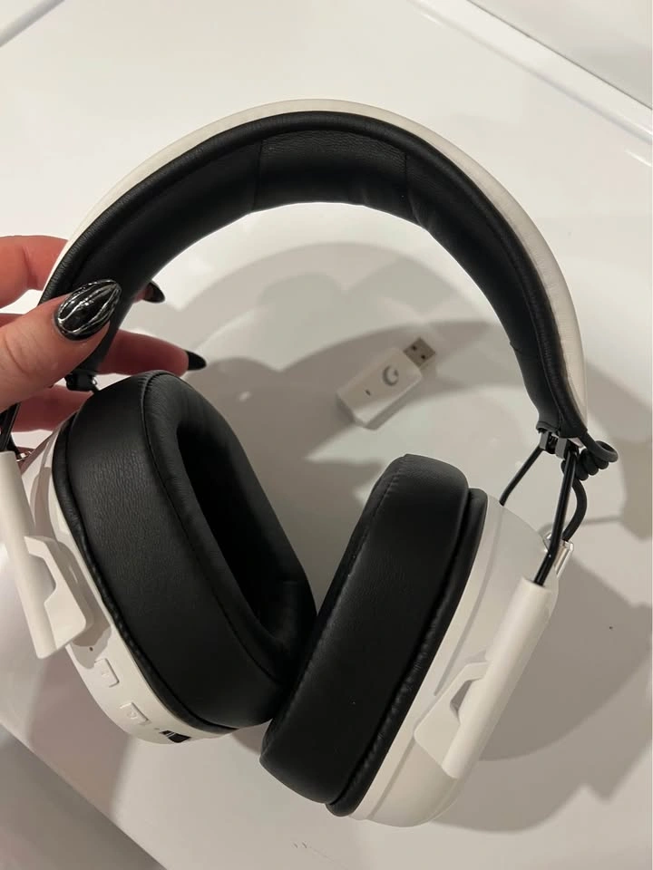 Wireless Bluetooth headphones - photo 2