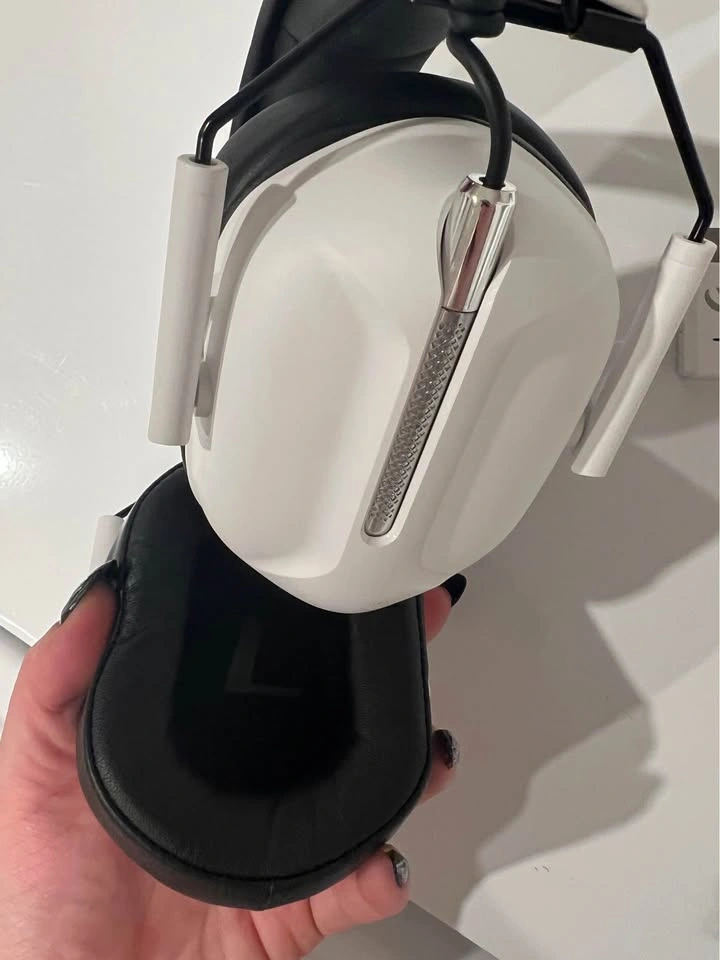 Wireless Bluetooth headphones - photo 4