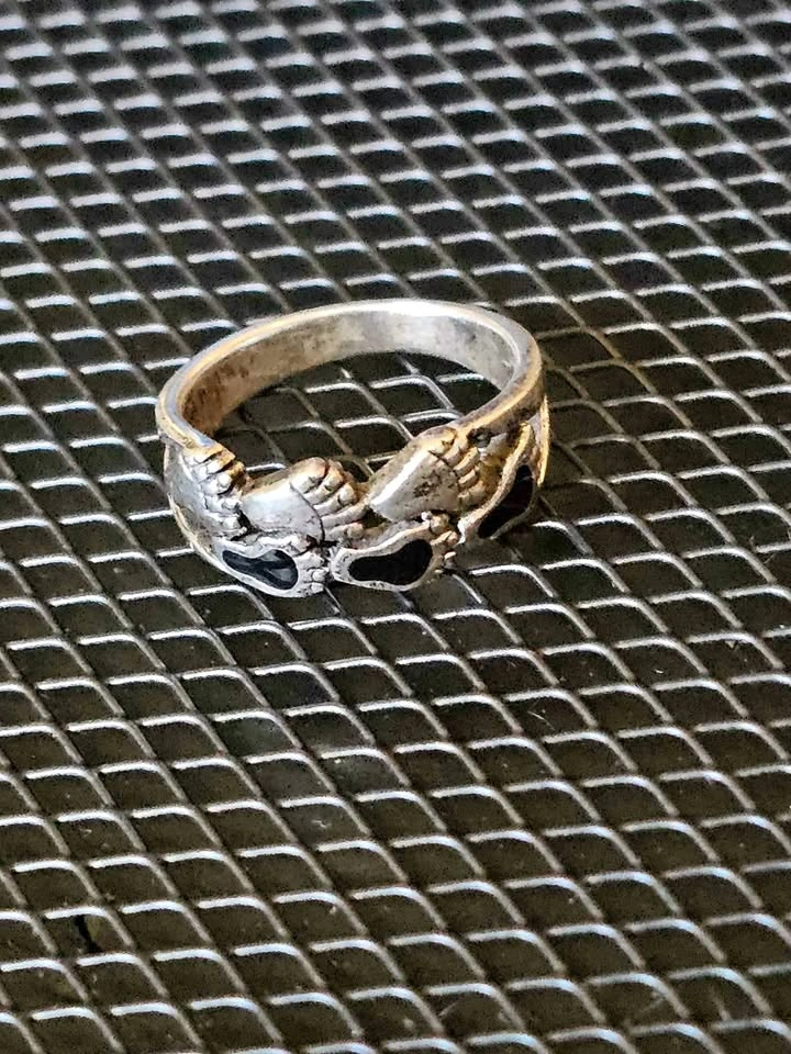 👣 Vintage 925 Sterling Silver Baby Footprint Ring ✨
