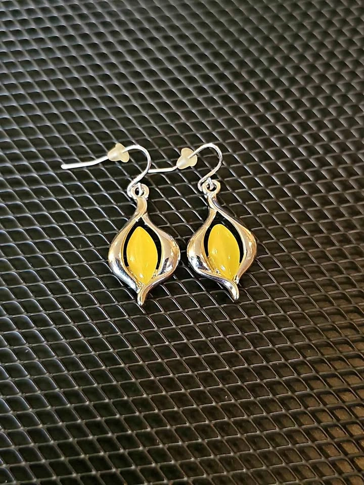 Cat’s Eye Yellow Stone Dangle Earrings