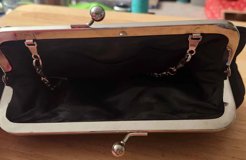 Black Clutch Evening Bag - photo 4