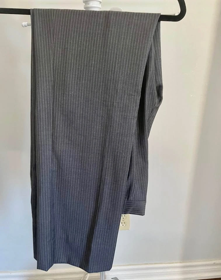 Tommy Hilfilger pin stripe Men's suit - photo 5
