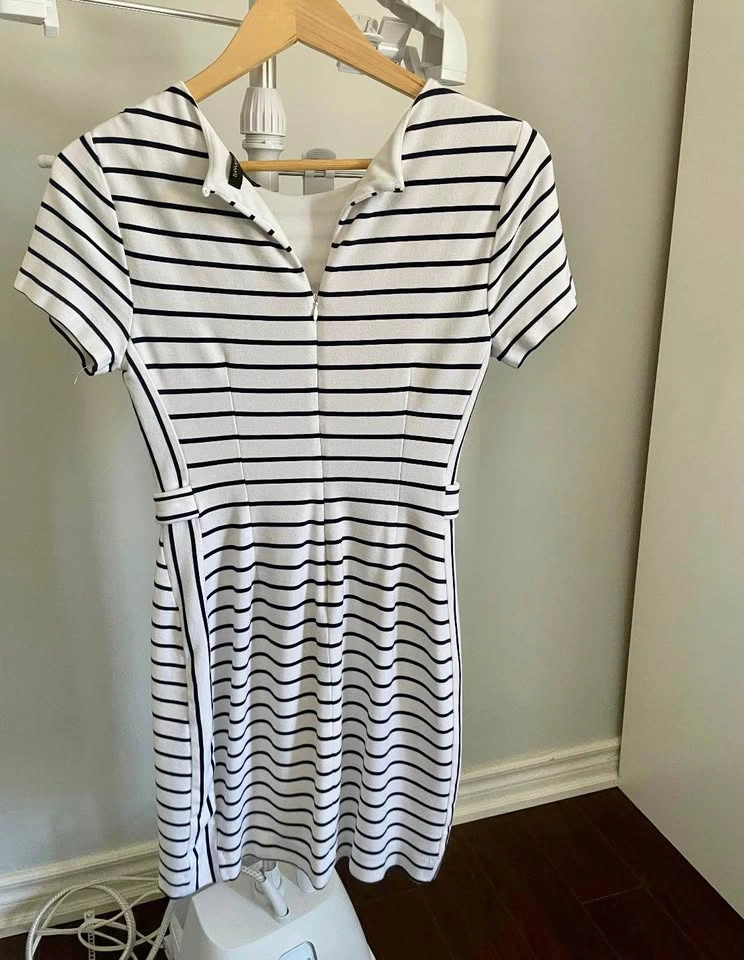 Banana Republic Stripped Dress - Size 4 - photo 2