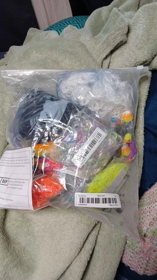 HUGE LOT OF RAINBOW LOOM - photo 2