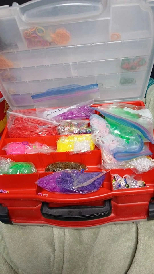 HUGE LOT OF RAINBOW LOOM - photo 5