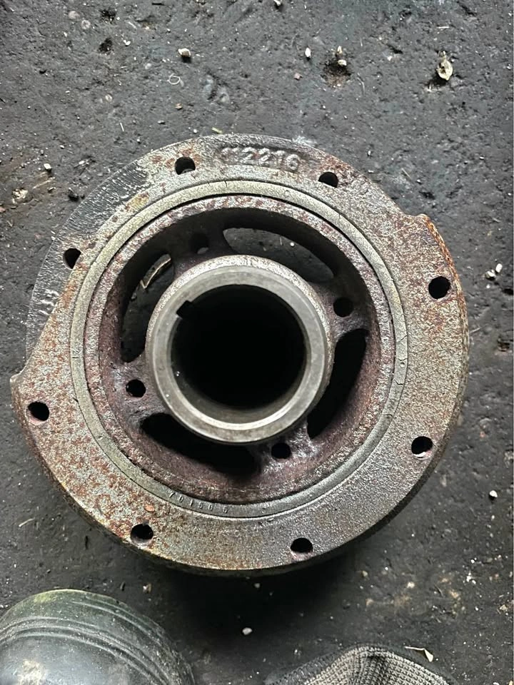 Ford 302 harmonic balancer 50oz
