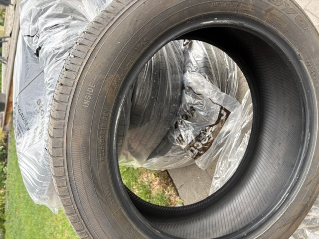 TOYO All Season tires-next to new - photo 2
