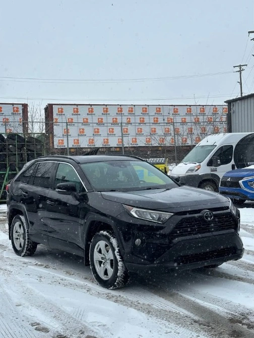 2019 Toyota RAV4 XLE - photo 3