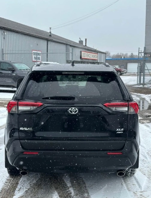 2019 Toyota RAV4 XLE - photo 5