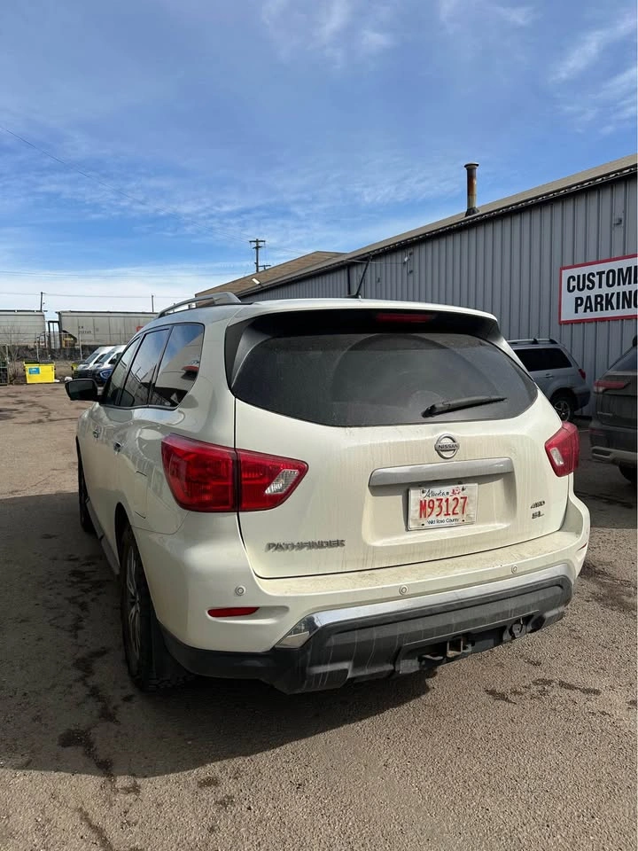 2018 Nissan Pathfinder - photo 4