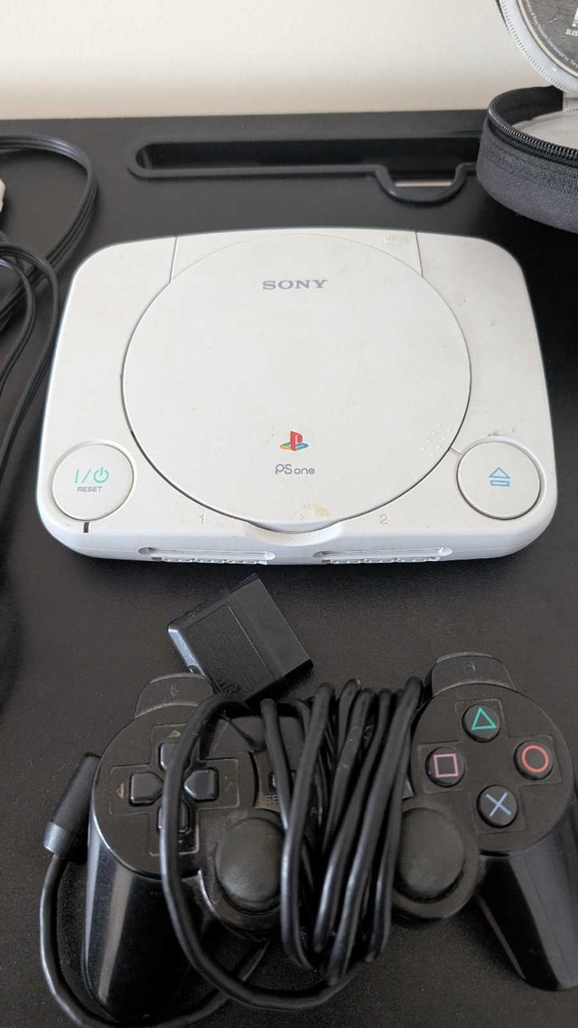 Ps1 Slim Console Bundle with 13 games - photo 2