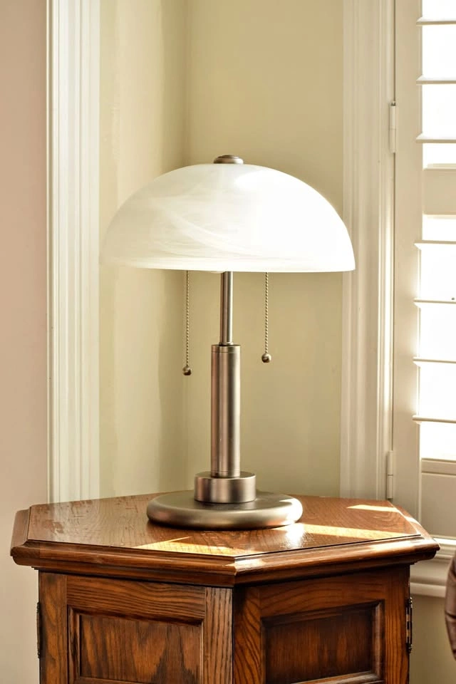 MCM-Style Table Lamp