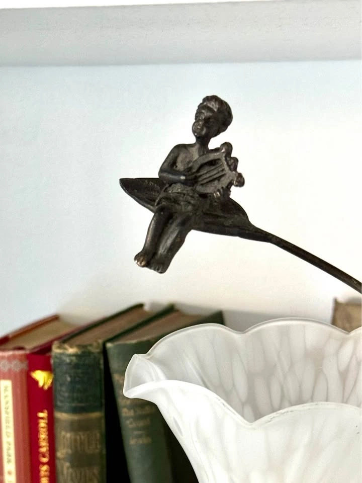 Vintage Cherub Lily Flower Lamp - photo 3