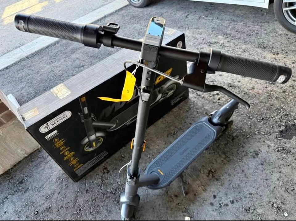 NINEBOT MAX G2 ELECTRIC SCOOTER