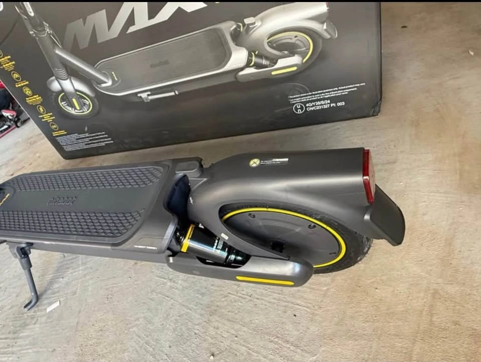 NINEBOT MAX G2 ELECTRIC SCOOTER - photo 4