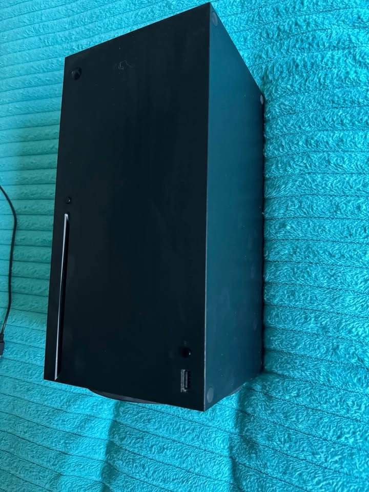 Xbox series X w/cd drive - photo 5