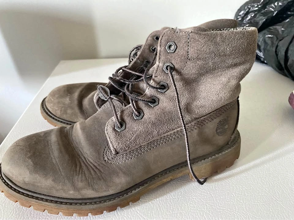 Timberland Women’s Boots - Size 9
