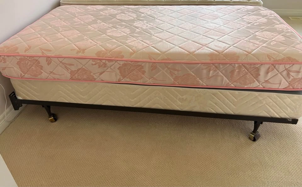 Twin Bed - photo 2
