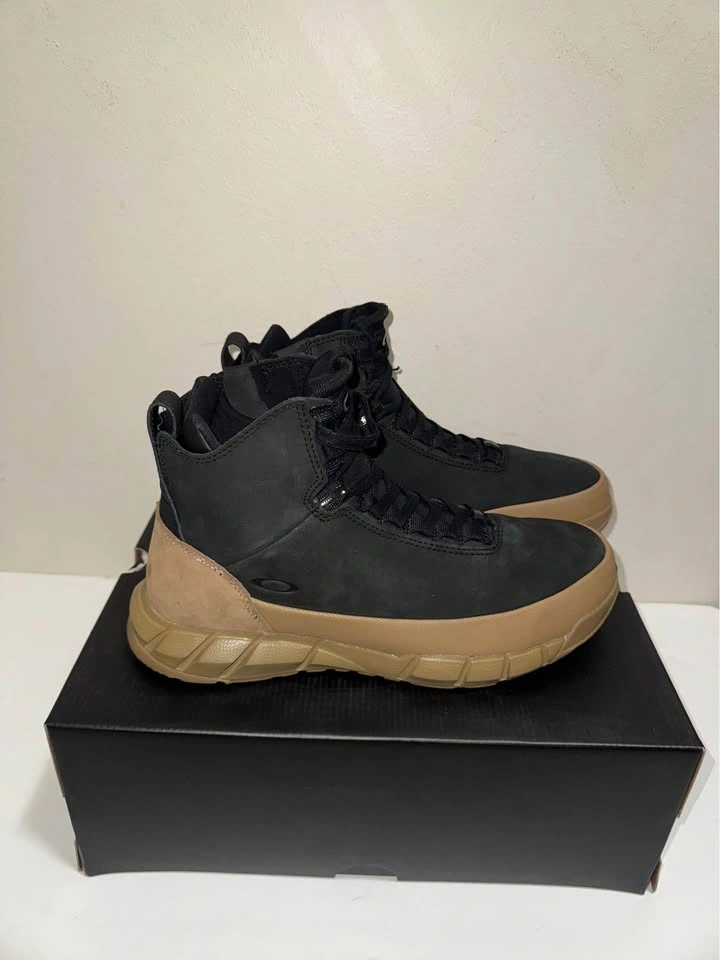 New Oakley Men Waterproof Boots Size 10.5 (Fits 9.5-10) - photo 3