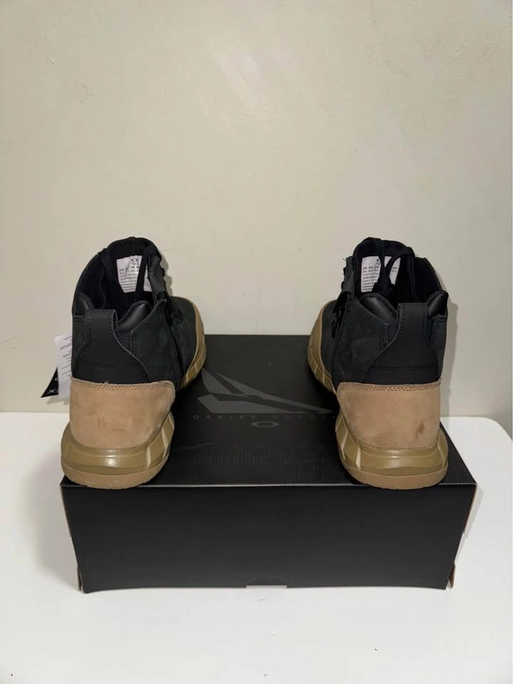 New Oakley Men Waterproof Boots Size 10.5 (Fits 9.5-10) - photo 4