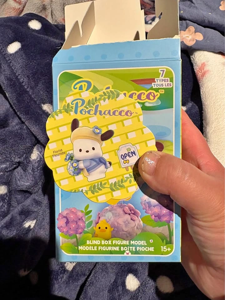 Miniso and popmart blind box