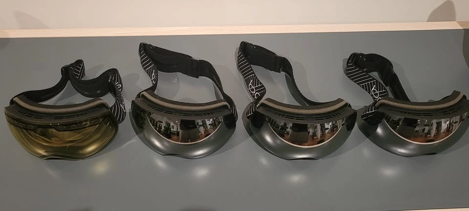 Bollé Ski / Snowboard Goggles with Extra Lenses - Like New - photo 5