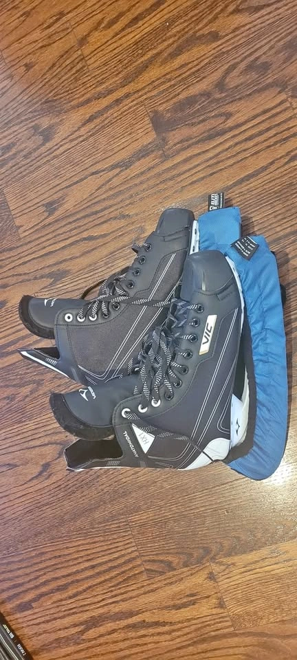 VIC Hockey / Ice Skates - Like New