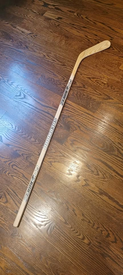 Sherwood Wooden Junior Hockey Sticks PMP 6087 Jr– Like New