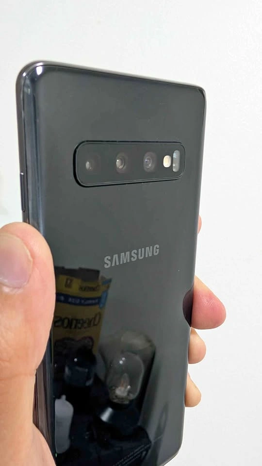 Samsung Galaxy S10 - Unlocked