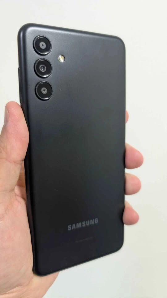 Samsung Galaxy A13 5G - 64 GB - photo 2