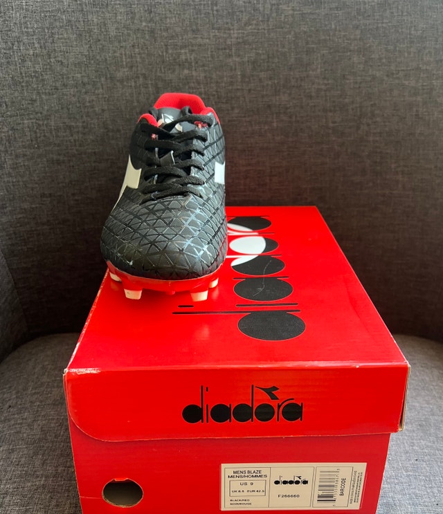 Diadora Men’s Soccer Cleats - photo 2
