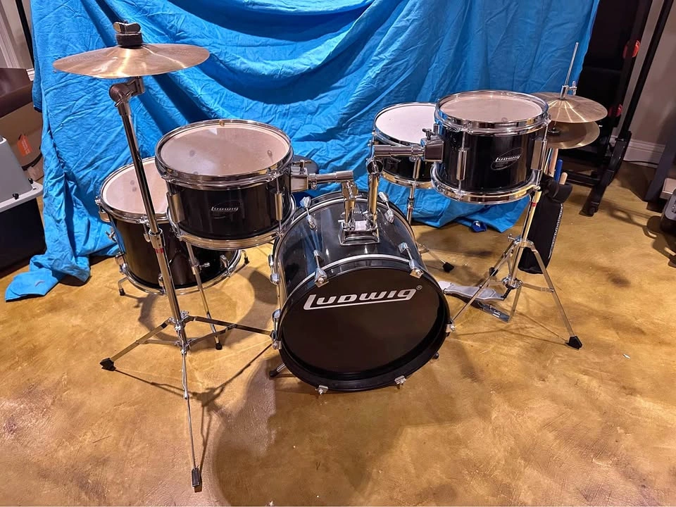 Ludwig Accent CS Combo Driver Drum Set - Black