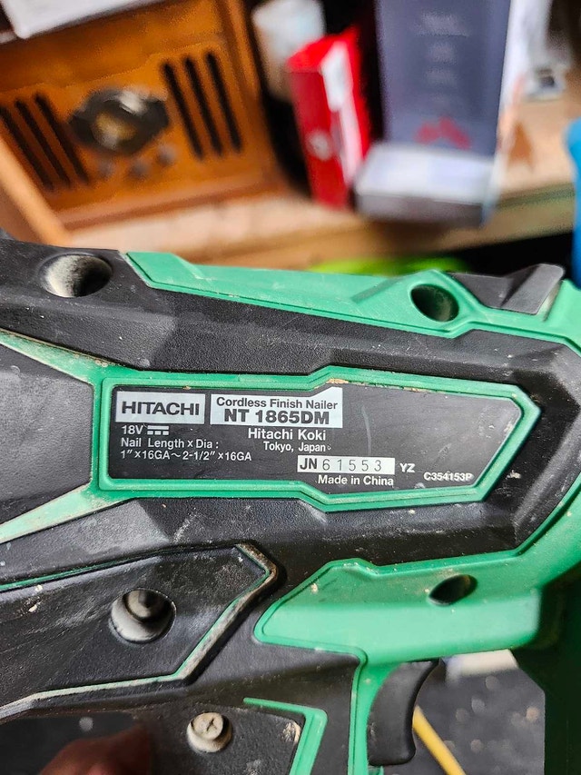 Hitachi NT1865DMA Nailer - photo 2