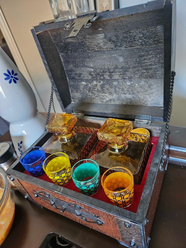 Liquor Decanter Set - photo 2
