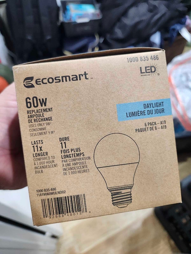 EcoSmart LED 60W Bulbs - photo 3