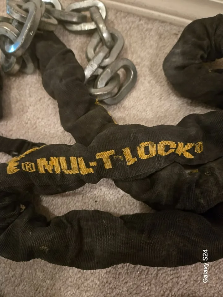 Heavy Duty Mul-T-Lock chain and padlock image indicator(3)