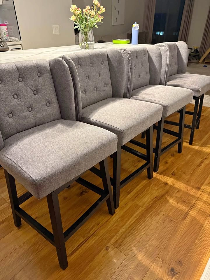 24” Swivel Counter Chairs