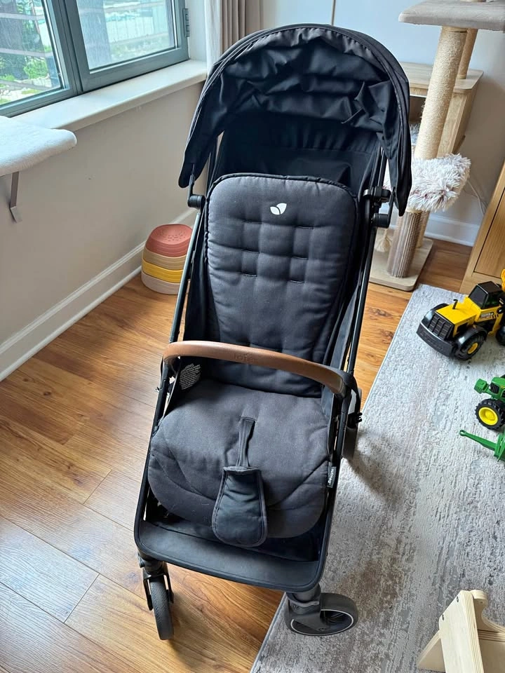 Joie Nutmeg Compact Lightweight Stroller