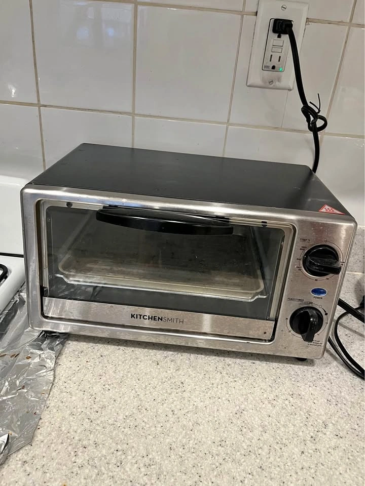 KitchenSmith Toaster Oven