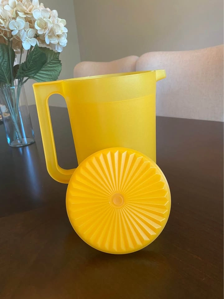 Vintage Tupperware Blossom Pitcher with lid - photo 5