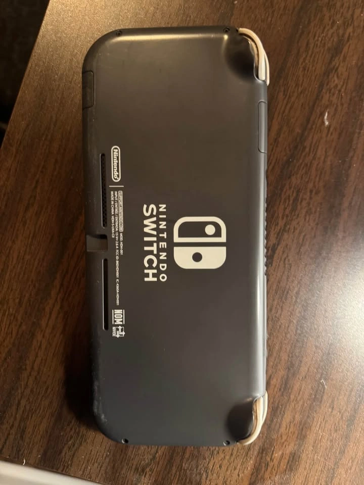 Switch Lite - photo 2