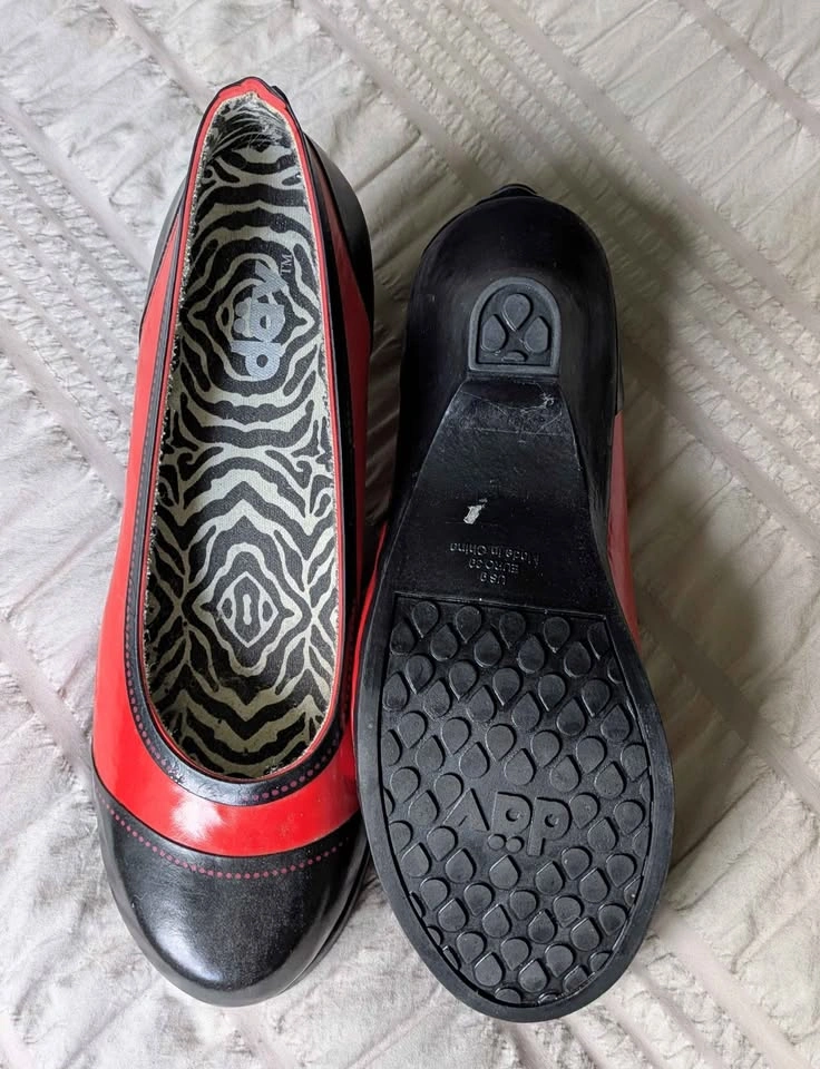 Däv Rubberized pumps - Size 9 - photo 2